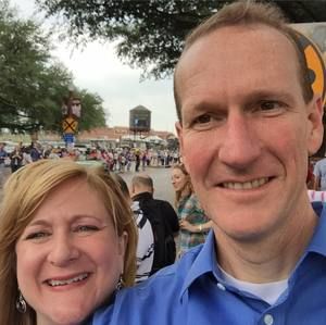 Meet your Posher, Ellen